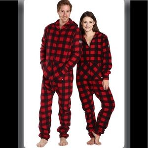 NWT Canada Weather Gear Red Plaid Unisex Onesie G